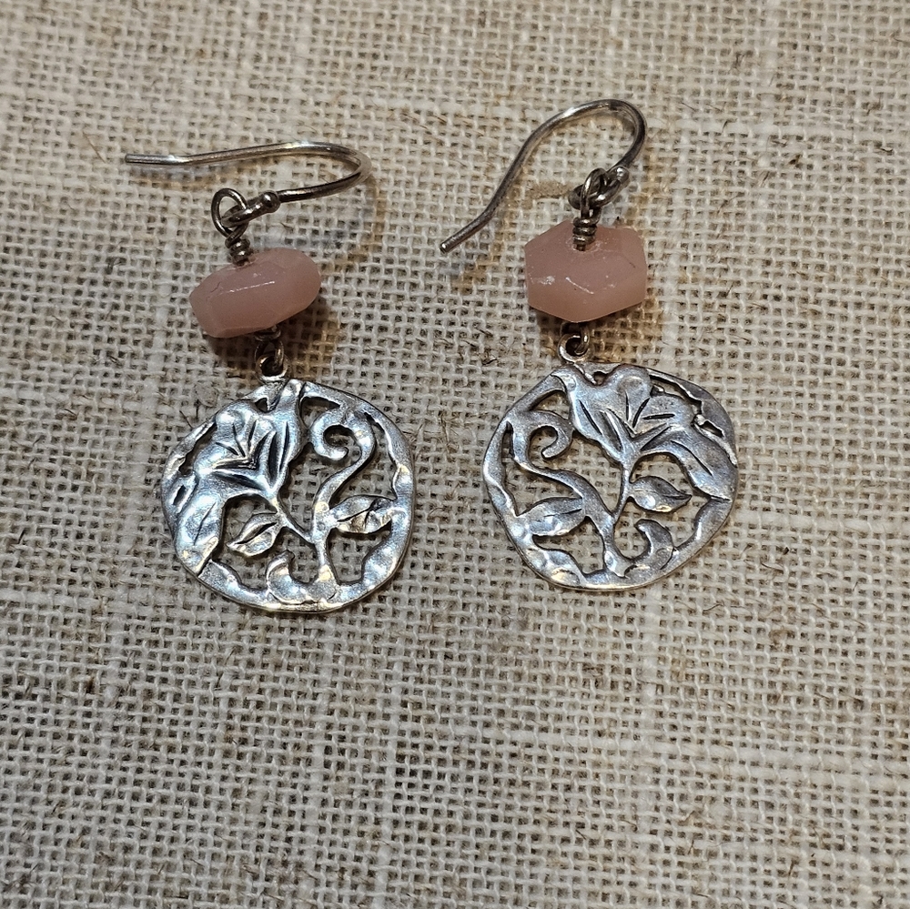 Silpada 925 Sterling Pink Soapstone Bead Floral Drop Earrings - Picture 3 of 13
